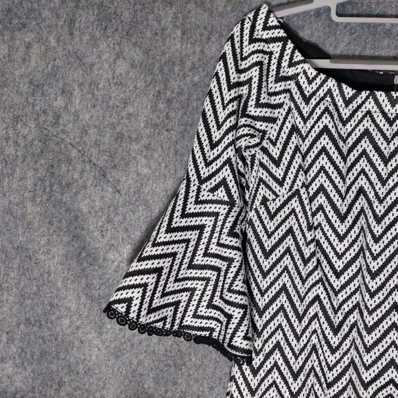 Gabby Skye Dress 8 Sheath Black Chevron Bell Sleeve Mod Retro Office Business - Picture 2 of 16